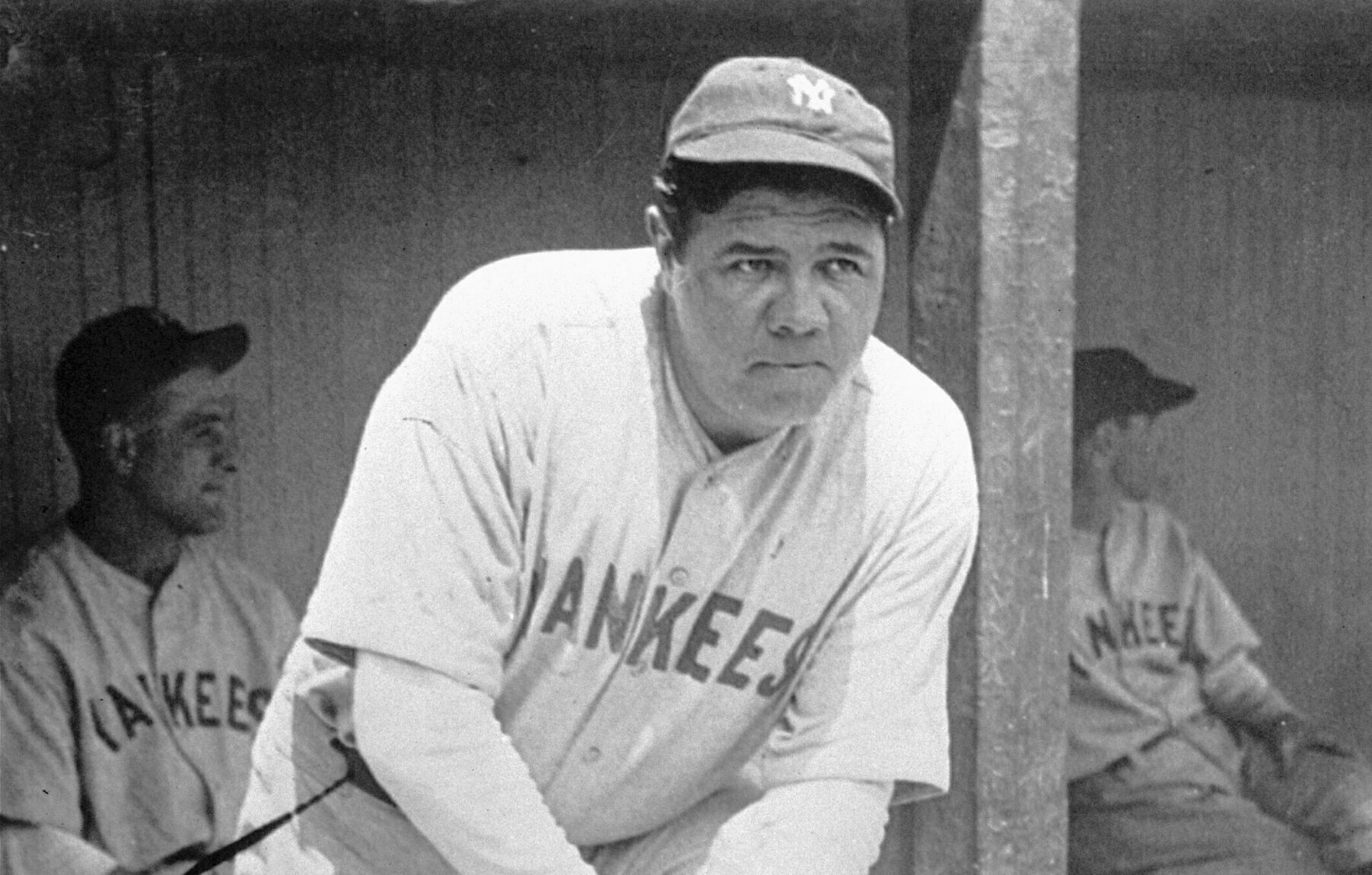 1920: Babe Ruth breaks season home run record